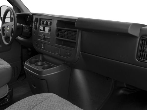 Used 2016 Chevrolet Express 2500 RWD image 34