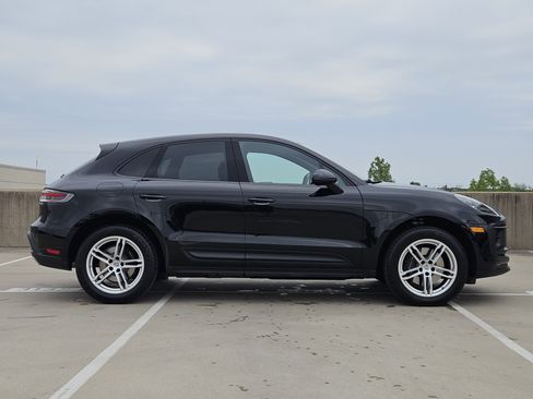 Certified 2026 Porsche Macan AWD/4WD image 9