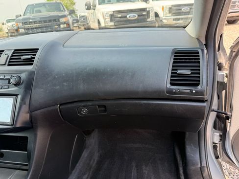 Used 2006 Honda Accord EX image 19