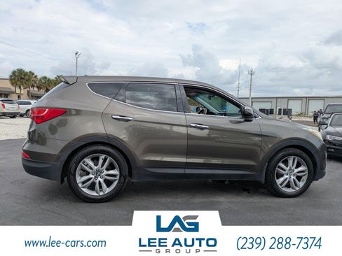 Used 2013 Hyundai Santa Fe Sport 2.0T w/ Technology Pkg FWD image 2