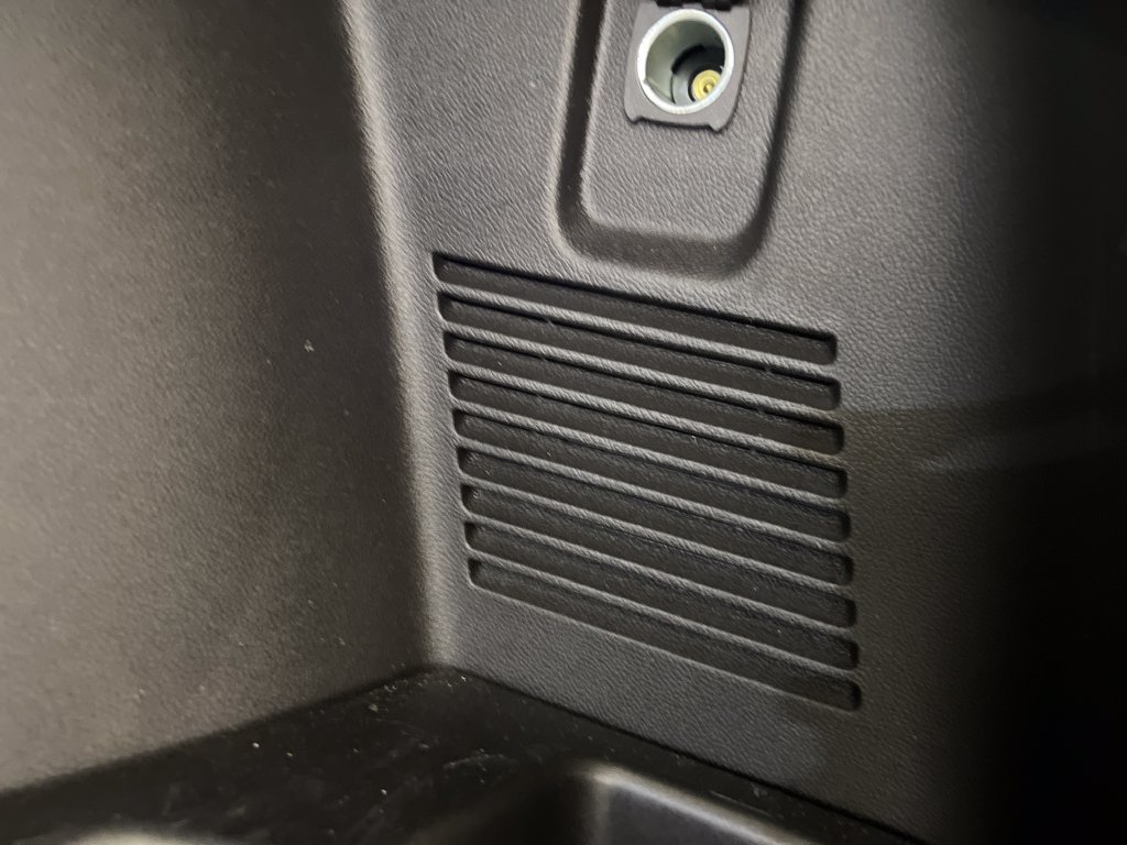Used 2025 Chevrolet Blazer LT FWD image 40