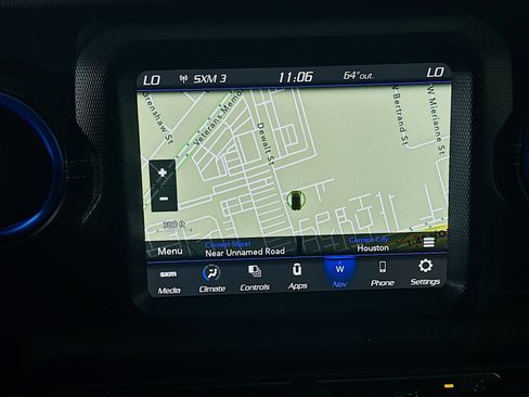 Used 2023 Jeep Wrangler Sahara image 21