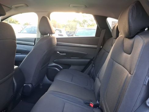 Used 2024 Hyundai Tucson SE image 8