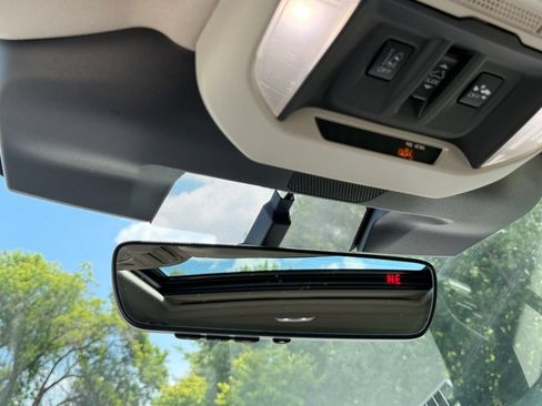 Certified 2024 Subaru Forester Premium AWD/4WD image 18