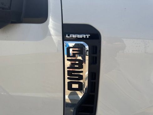 Certified 2025 Ford F350 Lariat w/ Lariat Ultimate Package AWD/4WD image 45