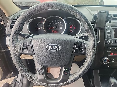 Used 2013 Kia Sorento EX w/ EX V6 Premium Pkg FWD image 20