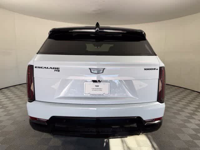 New 2026 Cadillac Escalade IQ Sport 2 w/ LPO, ONYX Package AWD/4WD image 7