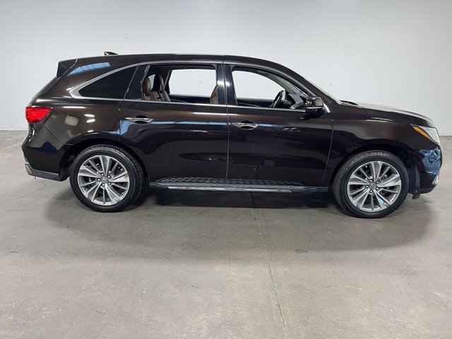 Used 2017 Acura MDX w/ Technology Package AWD/4WD image 2