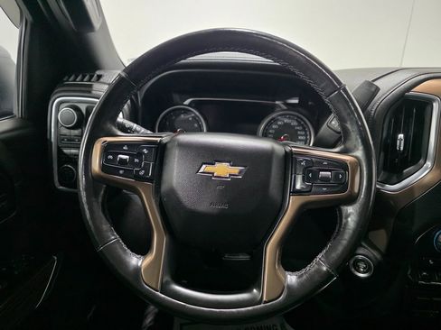 Used 2019 Chevrolet Silverado 1500 High Country image 4