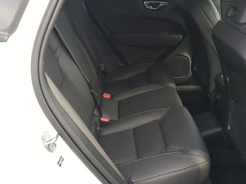 New 2026 Volvo XC60 T8 Ultra w/ Protection Package Premier AWD/4WD image 19