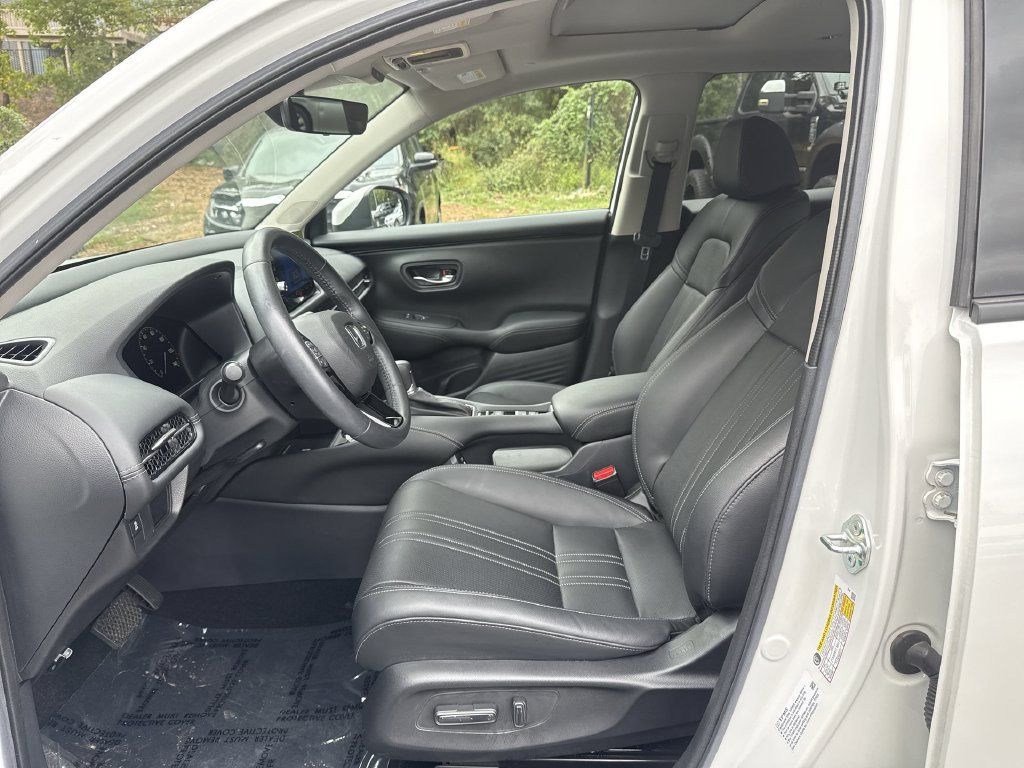 Used 2024 Honda HR-V EX-L image 13