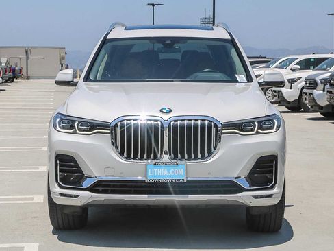 Used 2019 BMW X7 xDrive40i w/ Parking Assistance Package image 2