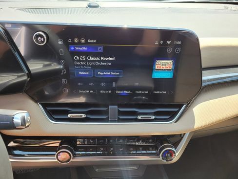 New 2026 Chevrolet Equinox ACTIV w/ Convenience Package III FWD image 13