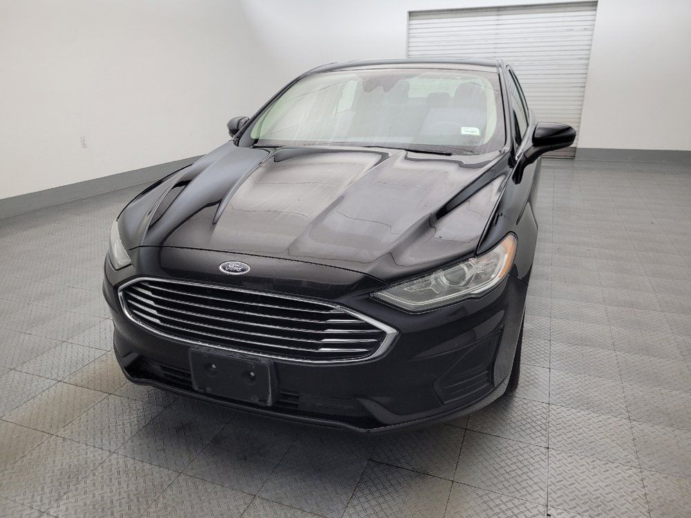 Used 2020 Ford Fusion SE FWD image 15