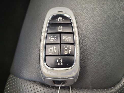 Used 2023 Hyundai Santa Fe Limited AWD/4WD image 32