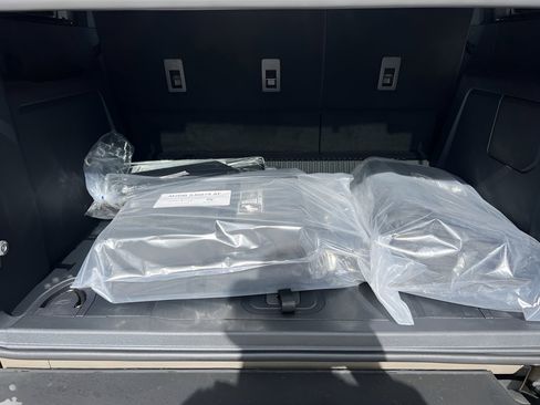 New 2025 Ford Bronco Big Bend w/ Black Diamond Package image 8