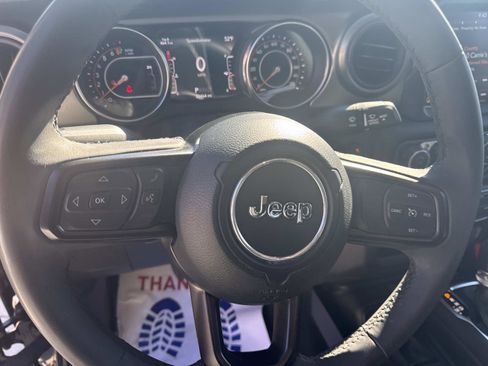 Certified 2023 Jeep Gladiator Sport image 21