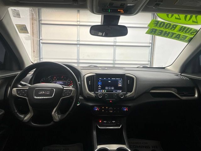 Used 2020 GMC Terrain Denali w/ Denali Premium Package FWD image 4