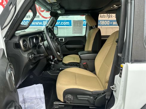 Used 2021 Jeep Wrangler Willys image 22