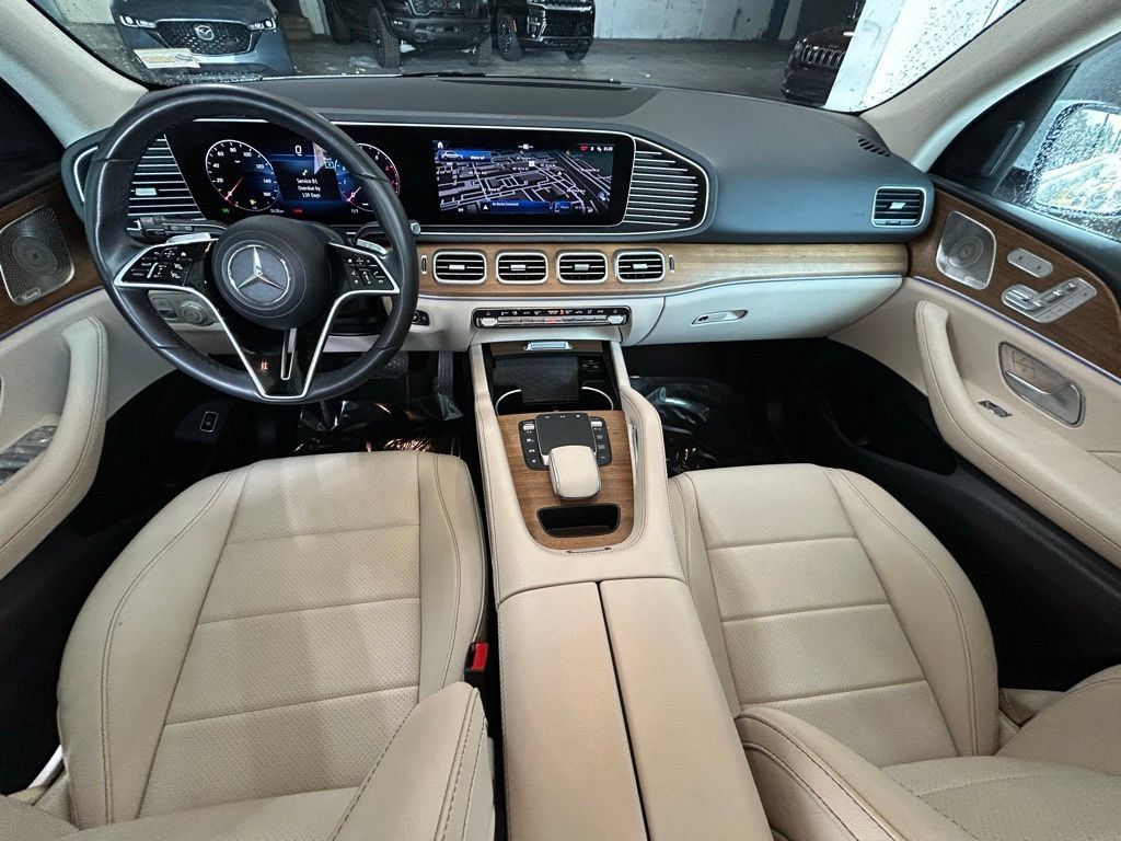 Used 2024 Mercedes-Benz GLE 450 4MATIC image 9