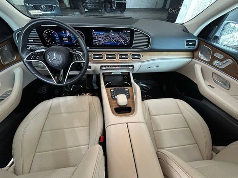 Used 2024 Mercedes-Benz GLE 450 4MATIC image 9