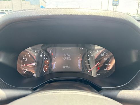 Used 2025 Jeep Compass Trailhawk AWD/4WD image 15