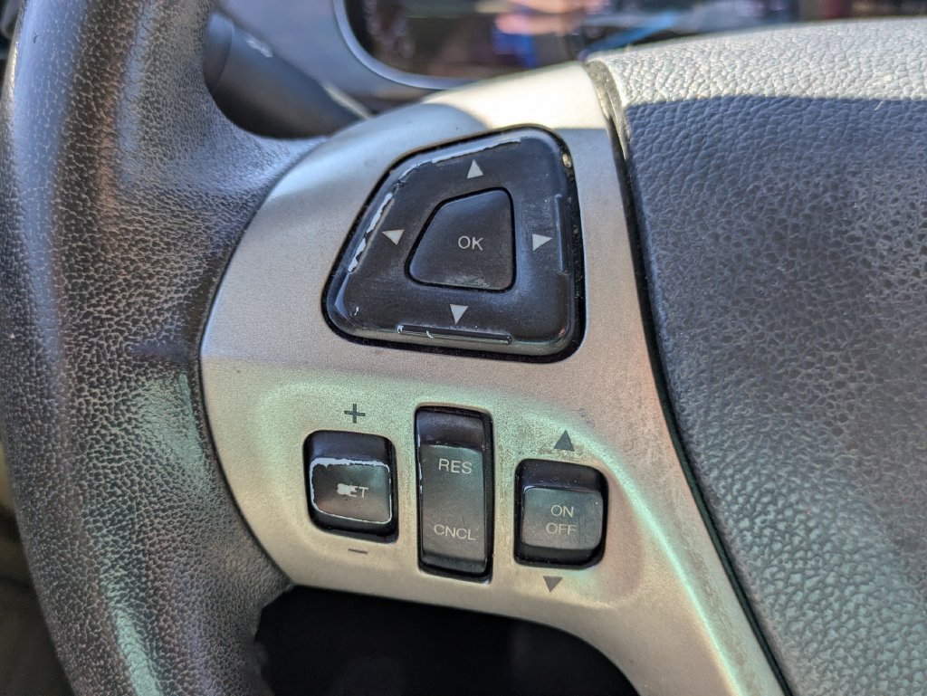 Used 2015 Ford Taurus Limited FWD image 12