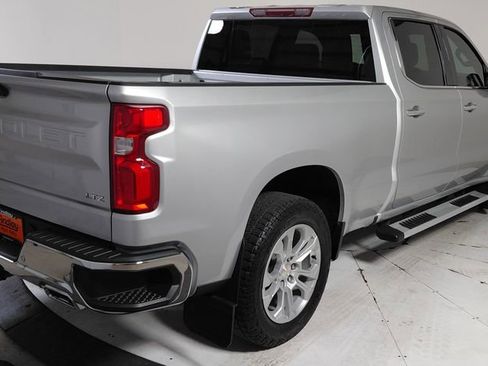 Used 2022 Chevrolet Silverado 1500 LTZ w/ Z71 Off-Road Package AWD/4WD image 5
