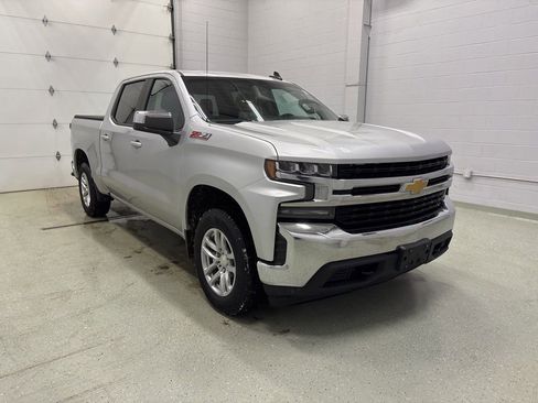 Used 2020 Chevrolet Silverado 1500 LT w/ All-Star Edition image 2