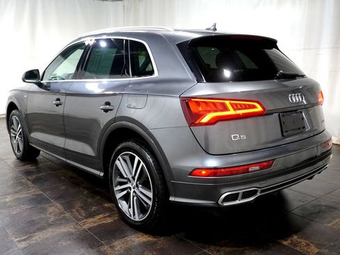 Used 2020 Audi Q5 e Premium Plus w/ Premium Plus Package AWD/4WD image 9