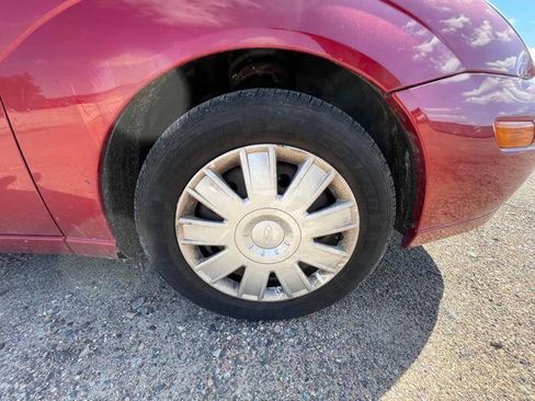 Used 2004 Ford Focus SE image 19
