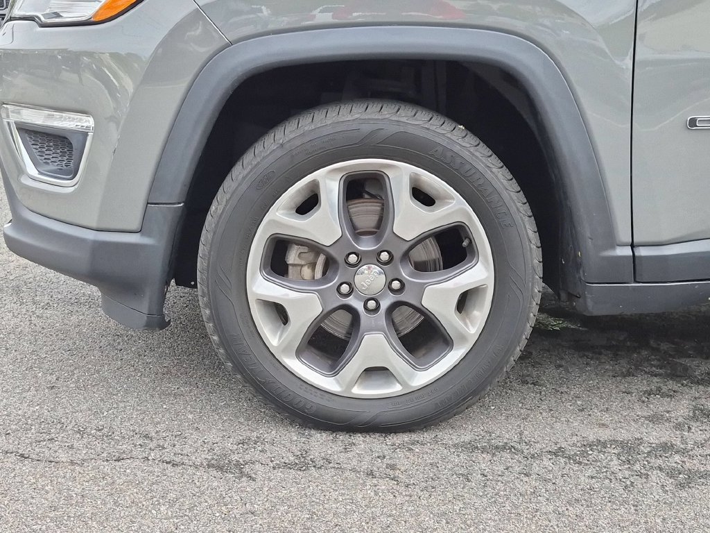 Used 2020 Jeep Compass Limited AWD/4WD image 28