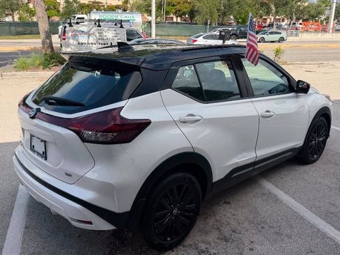 Used 2021 Nissan Kicks SR FWD image 5