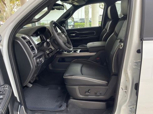 New 2024 RAM 2500 Laramie w/ Night Edition AWD/4WD image 33