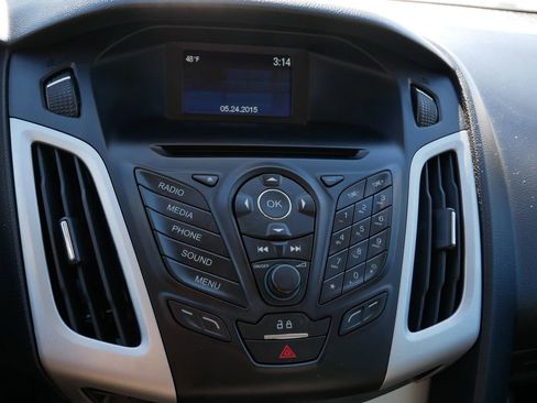 Used 2014 Ford Focus SE w/ SE Winter Package image 23