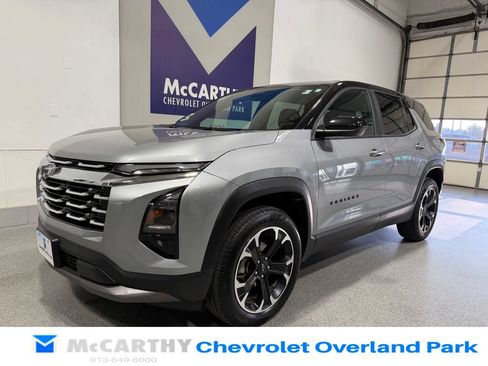 Used 2025 Chevrolet Equinox LT AWD/4WD image 9