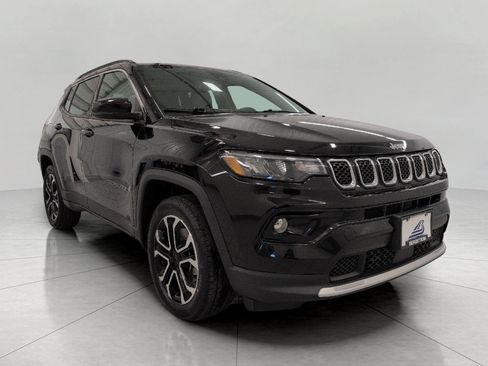 Used 2023 Jeep Compass Limited AWD/4WD image 1