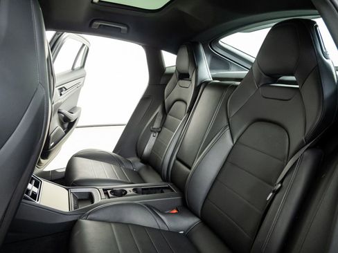 Certified 2025 Porsche Panamera 4 AWD/4WD image 20