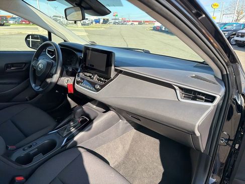 Used 2024 Toyota Corolla LE image 20