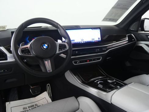Certified 2026 BMW X5 xDrive40i w/ M Sport Package AWD/4WD image 16
