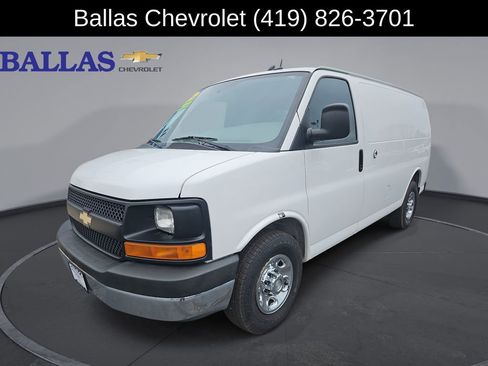 Used 2014 Chevrolet Express 2500 RWD image 1