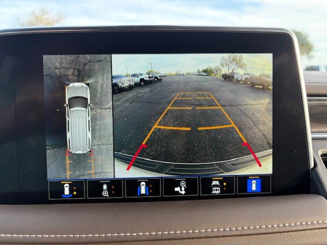 Used 2022 GMC Yukon XL SLT w/ SLT Luxury Package RWD image 21
