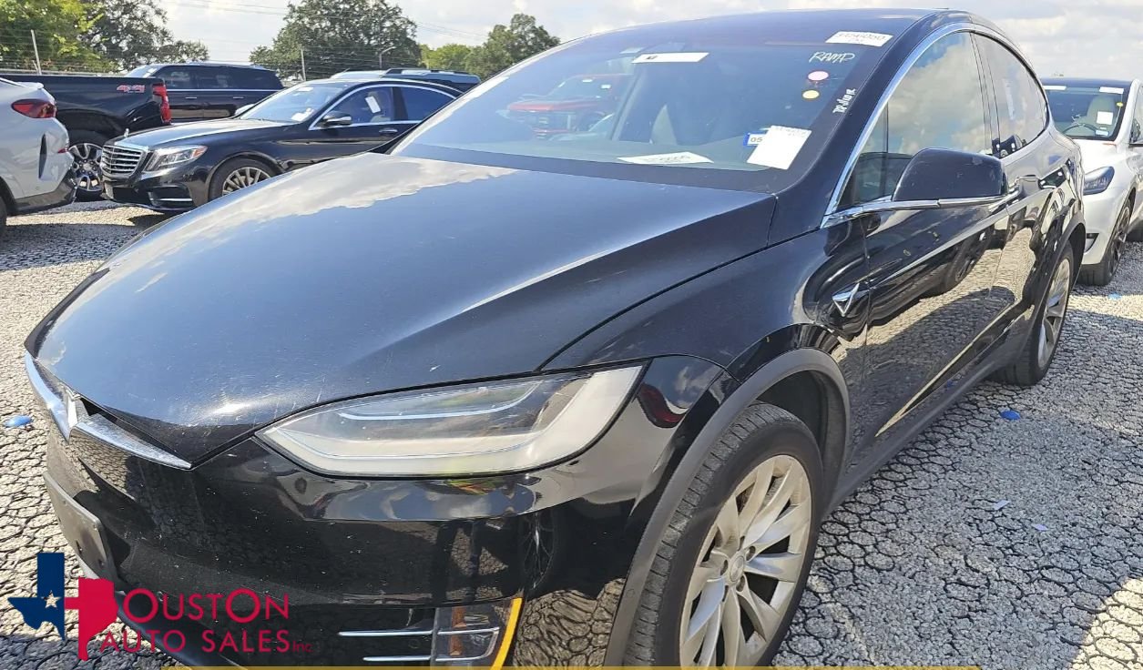 Used 2021 Tesla Model X Long Range AWD/4WD image 1