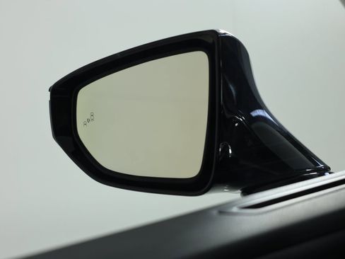 Used 2024 Lexus ES 350 Ultra Luxury w/ Accessory Package (Z2) image 16