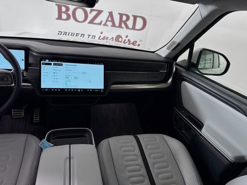 Used 2023 Rivian R1S Launch Edition image 28