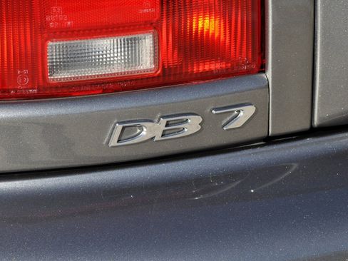 Used 2002 Aston Martin DB7 Vantage image 10