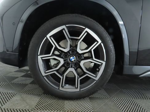 Used 2025 BMW X1 xDrive28i w/ Premium Package image 32