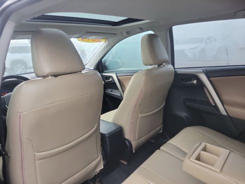 Used 2015 Toyota RAV4 XLE image 10