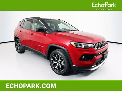 Used 2025 Jeep Compass Limited AWD/4WD image 1