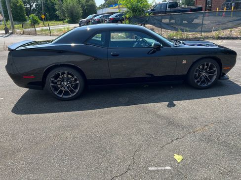 Used 2022 Dodge Challenger R/T Scat Pack image 15